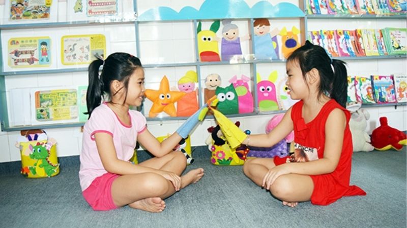 Bé tự làm – Khơi nguồn sáng tạo và tự lập từ những đôi bàn tay nhỏ