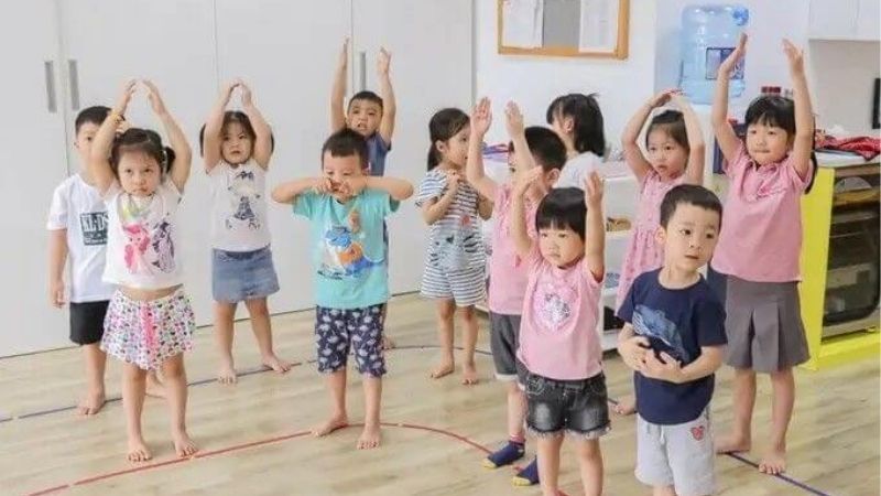 Phát triển kỹ năng ngôn ngữ cho trẻ với phương pháp học tiếng Anh qua bài hát